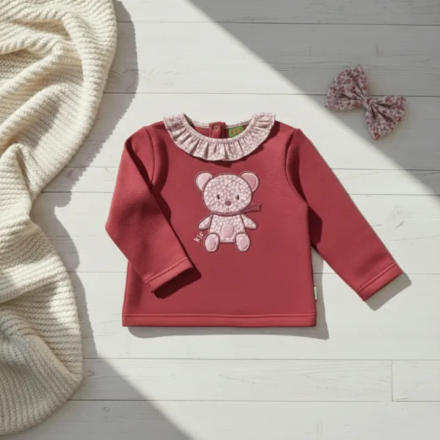 SUDADERA NIÑA GROSELLA OSO CUELLO VOLANTE TELA KIZ